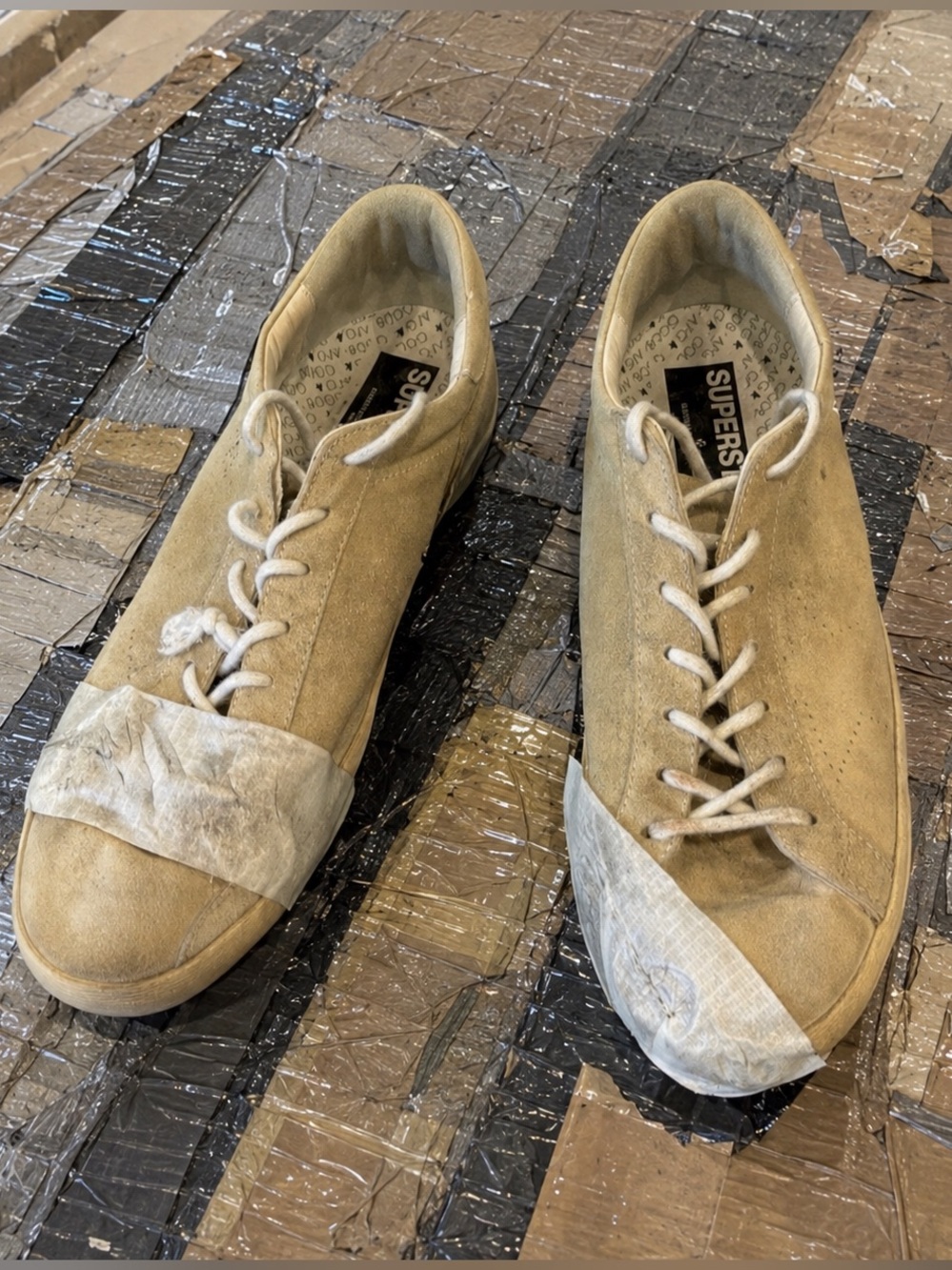 Golden Goose Superstar - iconic edition - highly collectible - great condition